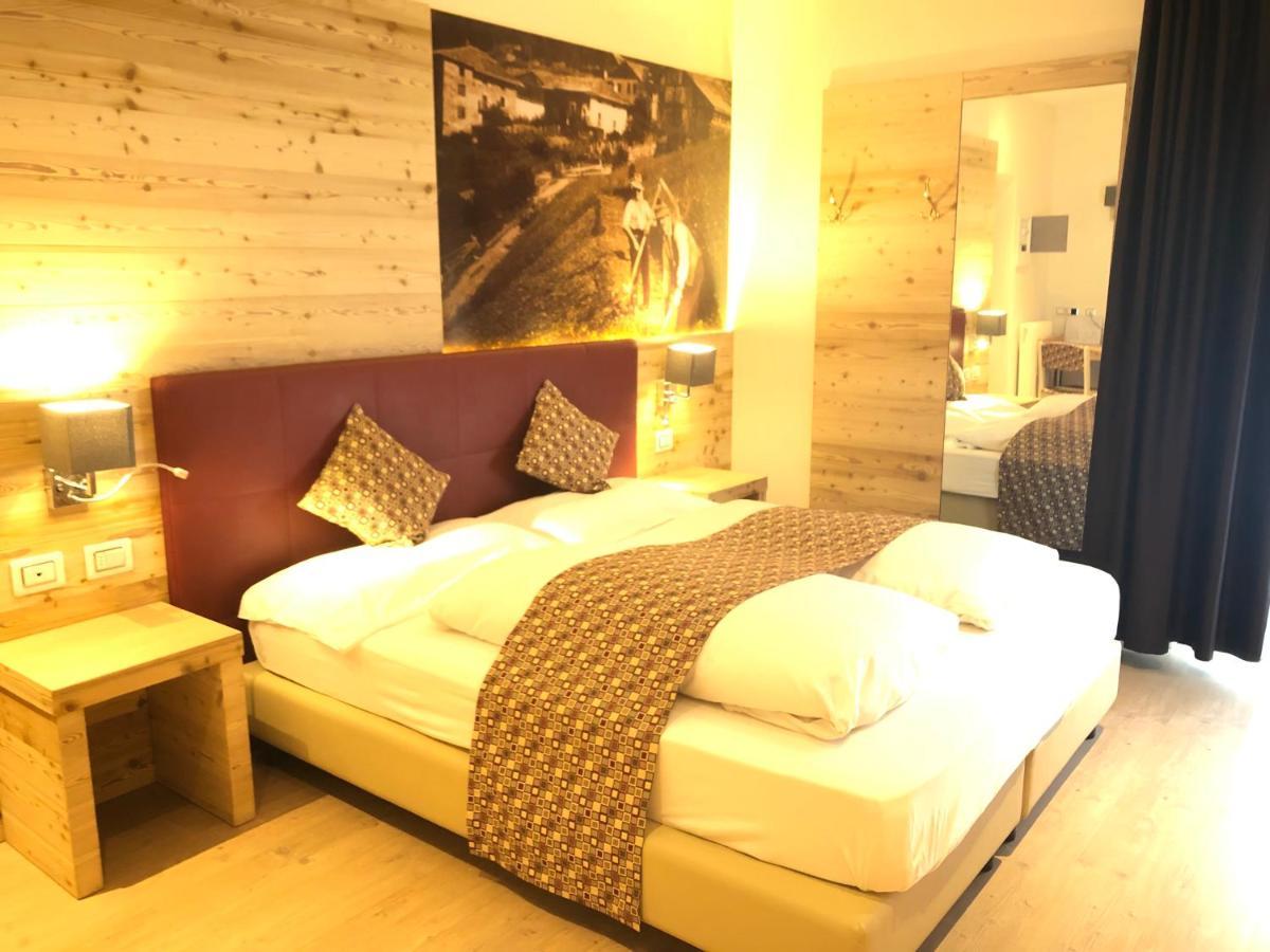 Hotel Eccher 3 Stelle Superior Mezzana  Eksteriør billede