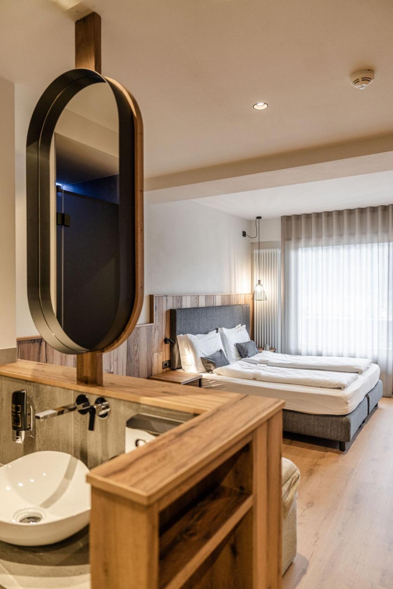 Hotel Eccher 3 Stelle Superior Mezzana  Eksteriør billede