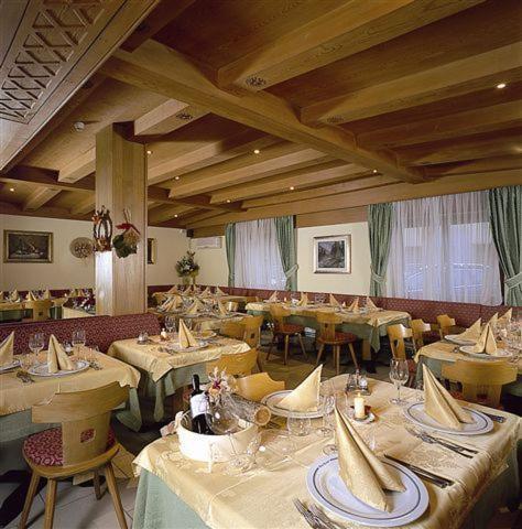 Hotel Eccher 3 Stelle Superior Mezzana  Eksteriør billede