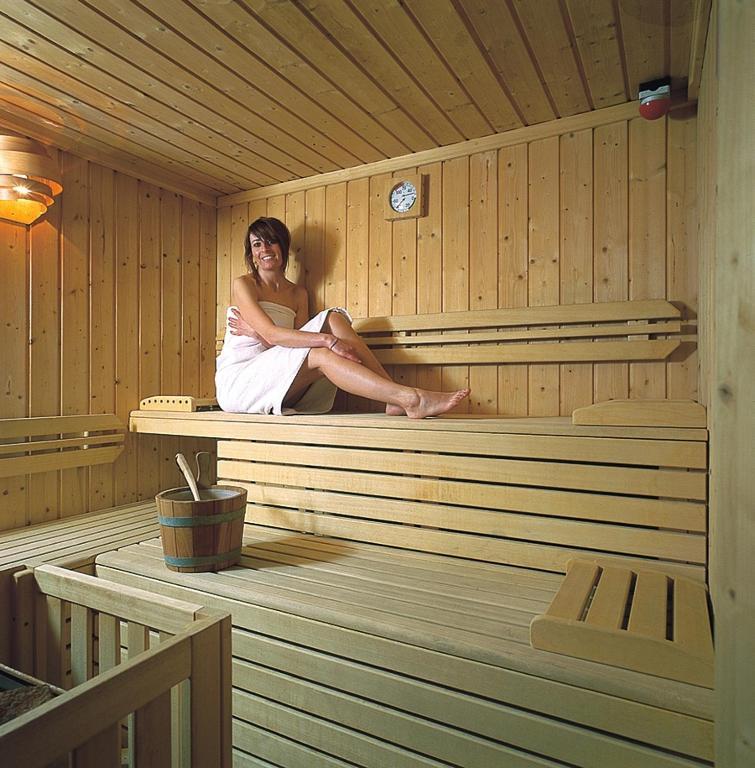 Hotel Eccher 3 Stelle Superior Mezzana  Eksteriør billede