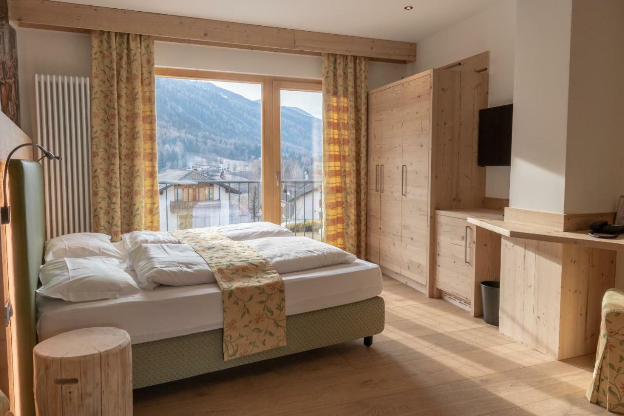 Hotel Eccher 3 Stelle Superior Mezzana  Eksteriør billede